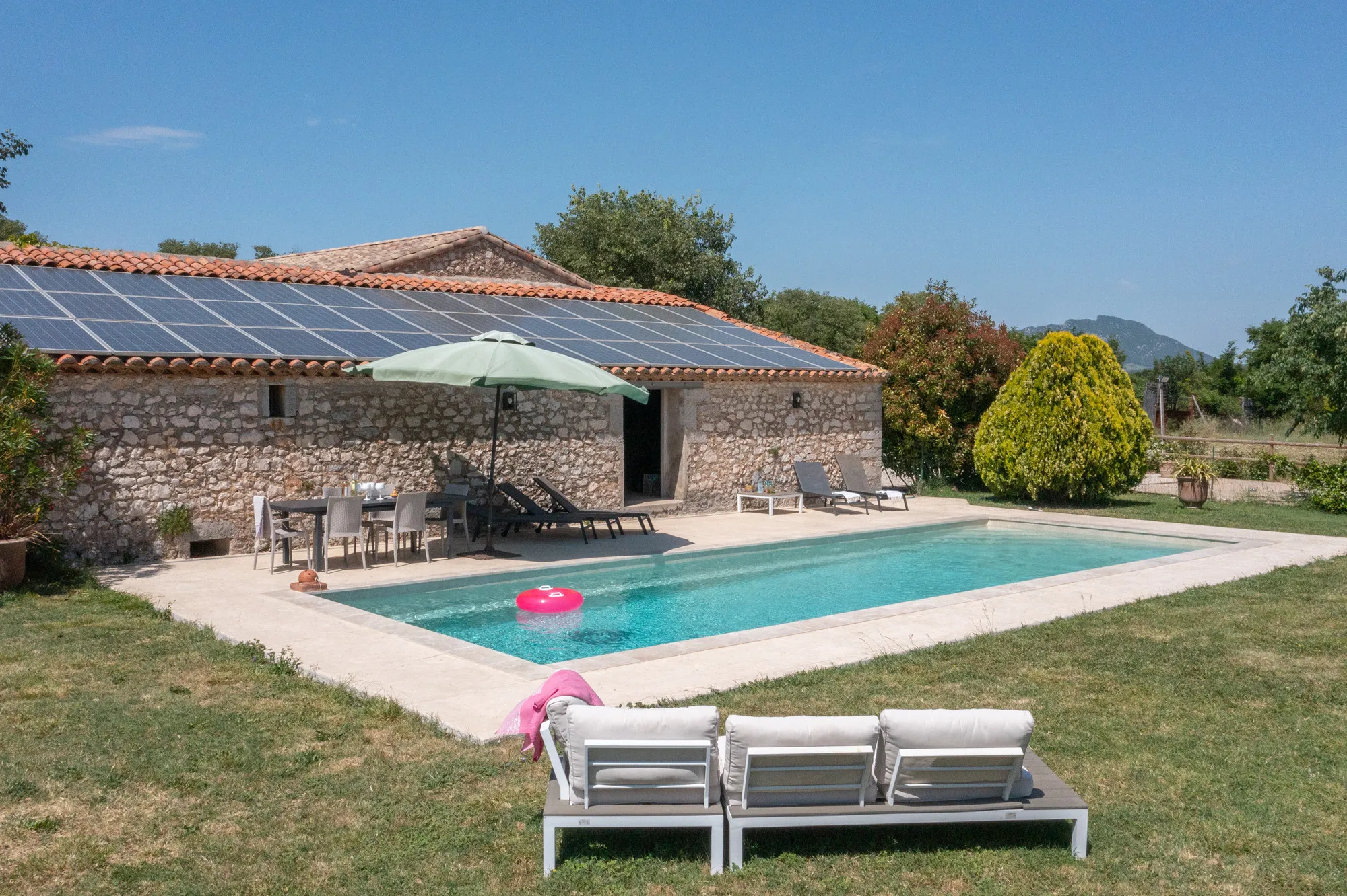 Piscine privée du Domaine Lavit